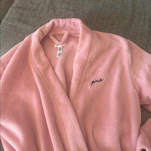 PINK Victoria's secret robe - Picture 2 of 10